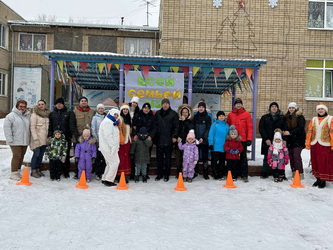 Сергей Агапов наградил победителей спортивных состязаний в детском саду